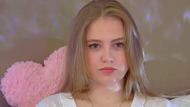 SelinSwarovski online show from 09-30-25, 05:52