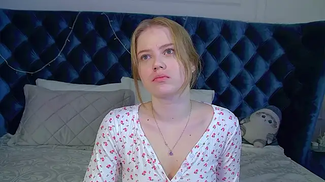 SelinSwarovski online show from 12-18-25, 06:12