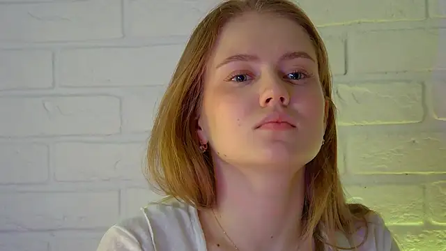 SelinSwarovski online show from 03-11-26, 04:39