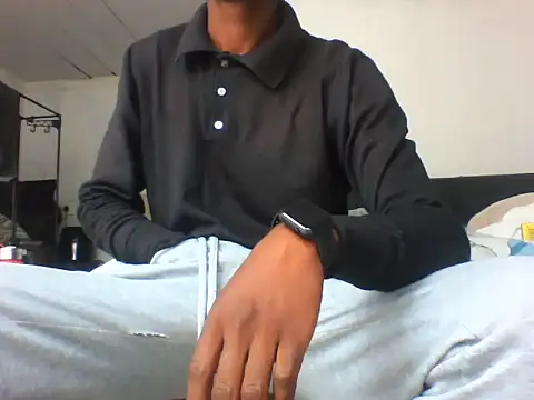 Snapshot of LegitStuff247 chatting on 03-06-26, 11:27 LegitStuff247 online show from 03-06-26, 11:27