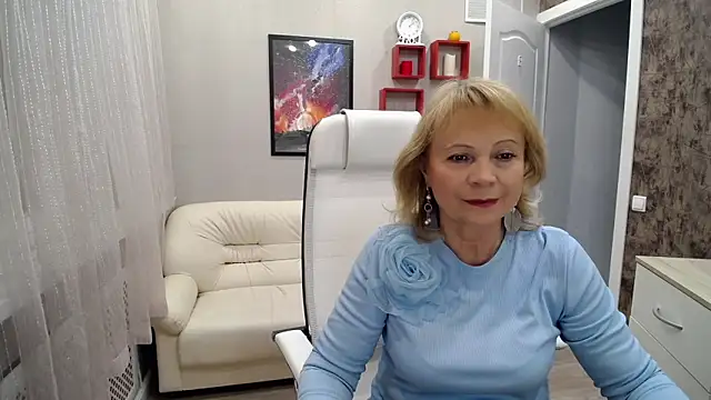 Milla Cutie18 online show from 10-11-25, 09:21