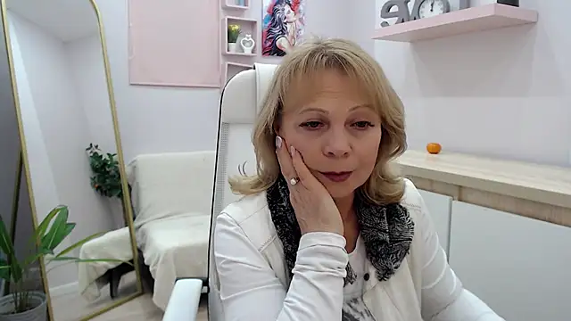Milla Cutie18 online show from 03-05-25, 12:11