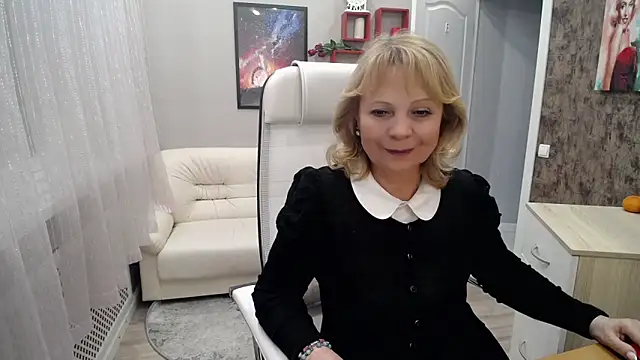 Milla Cutie18 online show from 03-17-25, 11:53