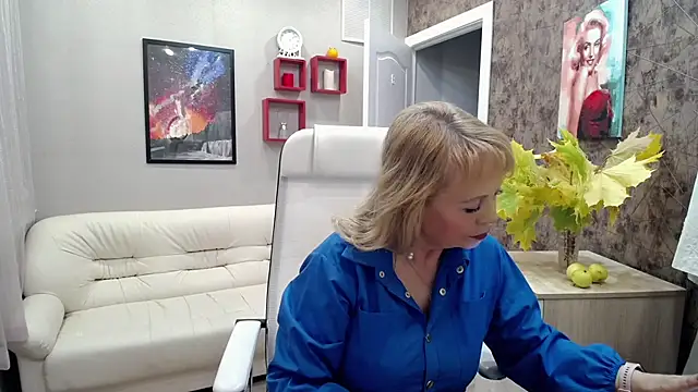 Milla Cutie18 online show from 09-25-25, 05:46