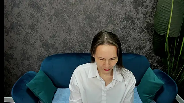 Lillian White online show from 03-06-25, 07:58