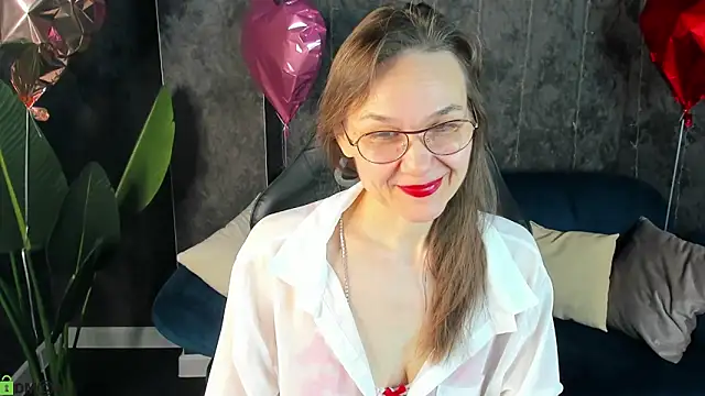 Lillian White online show from 03-04-26, 01:02