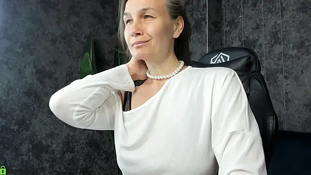 Lillian White online show from 07-15-26, 01:01