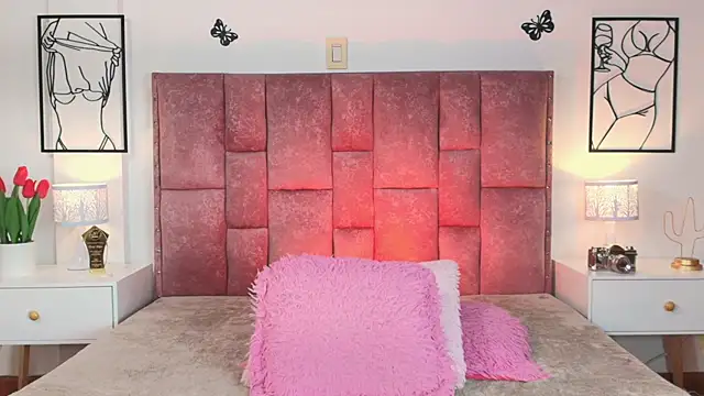 NicolMiller4 online show from 03-13-26, 02:16