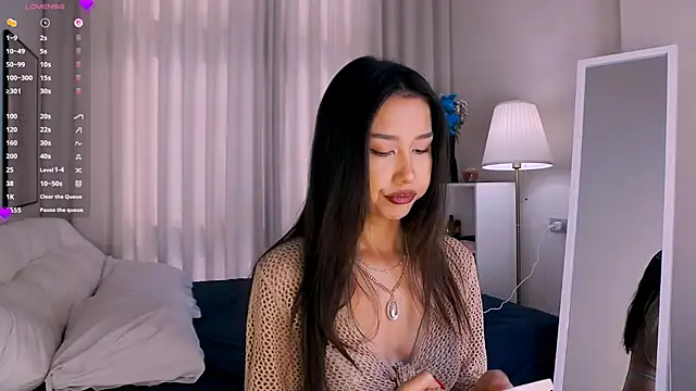 Snapshot of Melissa_Mone chatting on 01-11-26, 04:19 Melissa Mone online show from 01-11-26, 04:19