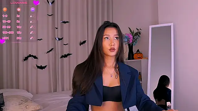 Snapshot of Melissa_Mone chatting on 10-29-25, 07:18 Melissa Mone online show from 10-29-25, 07:18