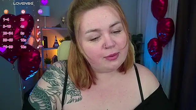 Snapshot of ZaraReignn chatting on 02-19-25, 09:03 ZaraReignn online show from 02-19-25, 09:03