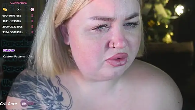 ZaraReignn online show from 12-21-25, 08:31