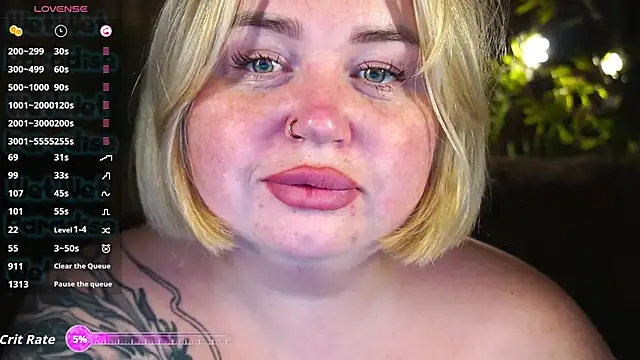 ZaraReignn online show from 11-06-25, 09:08