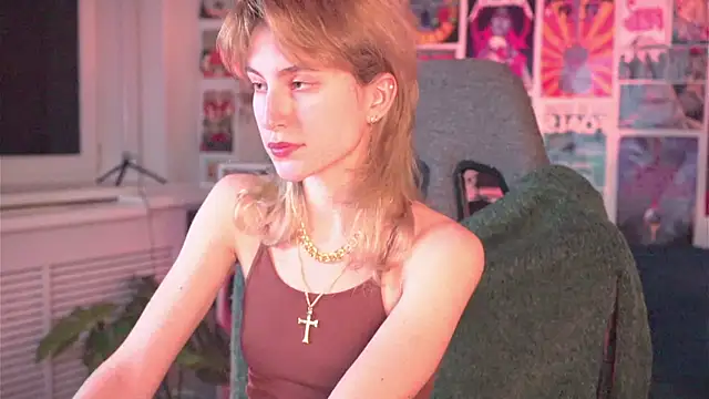 LuxRayi online show from 01-16-25, 06:14