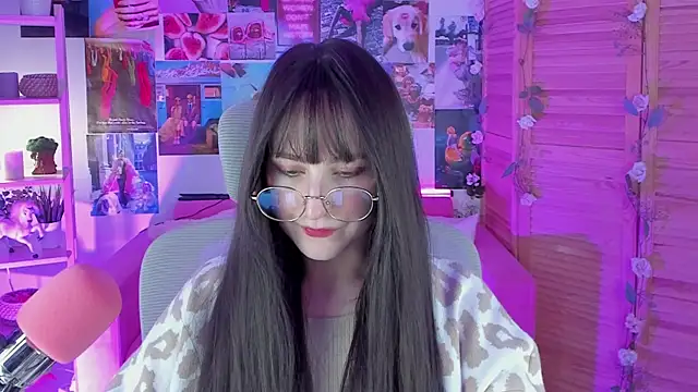 LuxRayi online show from 02-07-25, 08:53