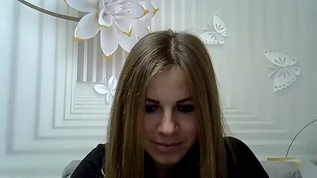 Snapshot of TinaFun4u chatting on 11-15-25, 08:35 TinaFun4u online show from 11-15-25, 08:35