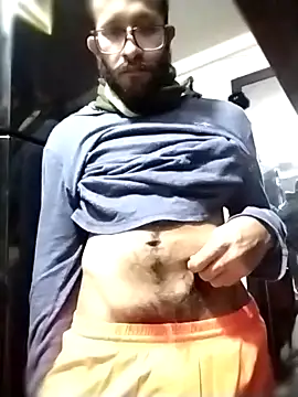 Snapshot of hairyserious chatting on 02-13-25, 03:50 hairyserious online show from 02-13-25, 03:50