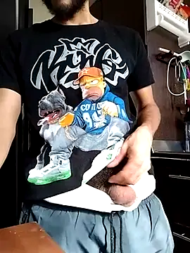 Snapshot of hairyserious chatting on 03-02-25, 09:08 hairyserious online show from 03-02-25, 09:08