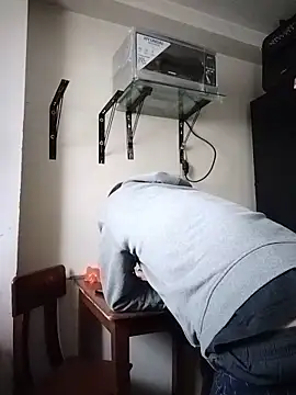 Snapshot of hairyserious chatting on 12-05-25, 12:59 hairyserious online show from 12-05-25, 12:59