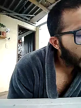 Snapshot of hairyserious chatting on 02-25-25, 08:53 hairyserious online show from 02-25-25, 08:53