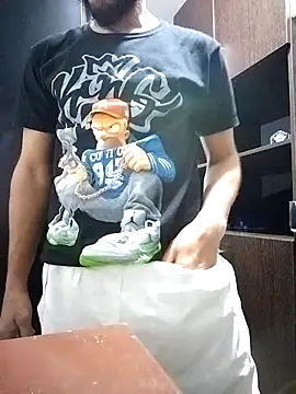 Snapshot of hairyserious chatting on 03-03-25, 03:38 hairyserious online show from 03-03-25, 03:38