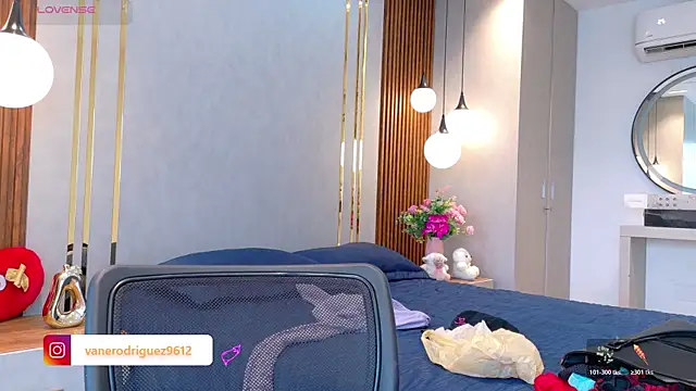 sexyebonyvip1 online show from 06-21-26, 01:17