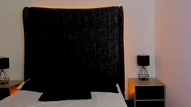 Snapshot of NataGarcia chatting on 10-29-25, 09:36 NataGarcia online show from 10-29-25, 09:36