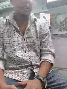 Snapshot of sailord chatting on 05-24-26, 01:44 sailord online show from 05-24-26, 01:44
