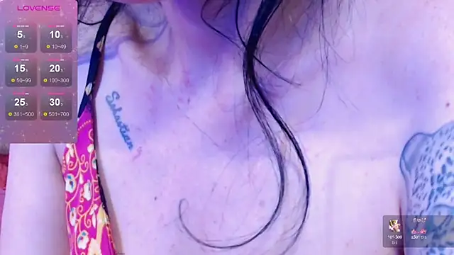 Snapshot of elissa_iris chatting on 03-18-25, 02:08 elissa iris online show from 03-18-25, 02:08