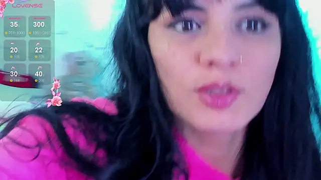 Snapshot of elissa_iris chatting on 10-11-25, 02:45 elissa iris online show from 10-11-25, 02:45