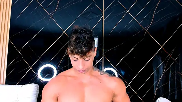Owen Muzcle online show from 10-01-25, 04:33