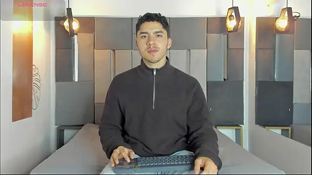 LiamNovak online show from 01-06-26, 11:25