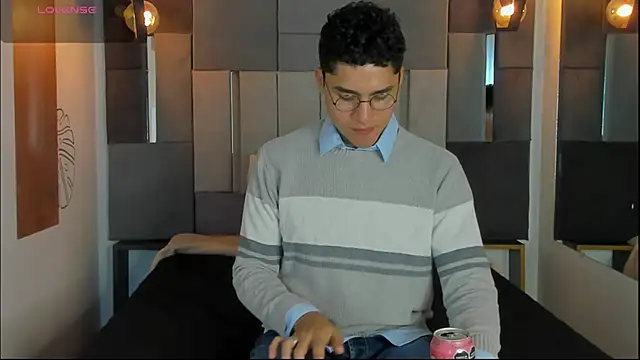 LiamNovak online show from 01-12-26, 04:25