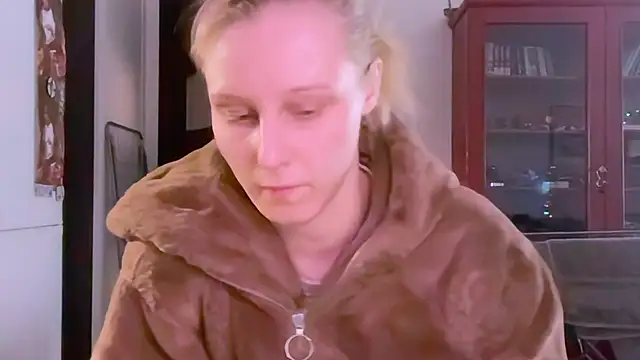 KatiKate online show from 03-03-25, 04:36