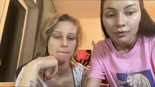 KatiKate online show from 10-26-25, 03:34