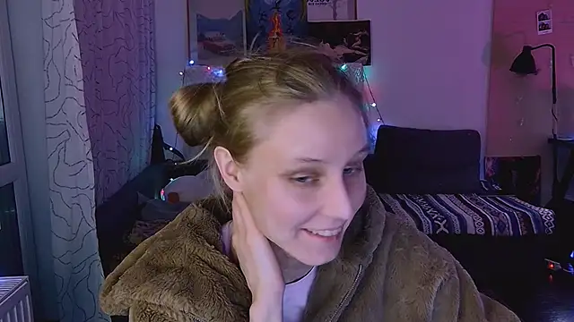 KatiKate online show from 01-30-25, 06:21