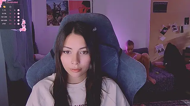 KatiKate online show from 10-16-25, 05:54