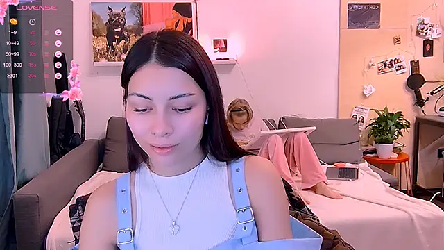 KatiKate online show from 11-08-25, 03:37