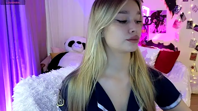 BattyMelody online show from 10-31-25, 10:12