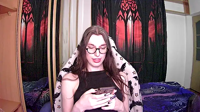 Snapshot of bluerose00 chatting on 12-06-24, 08:01 bluerose00 online show from 12-06-24, 08:01