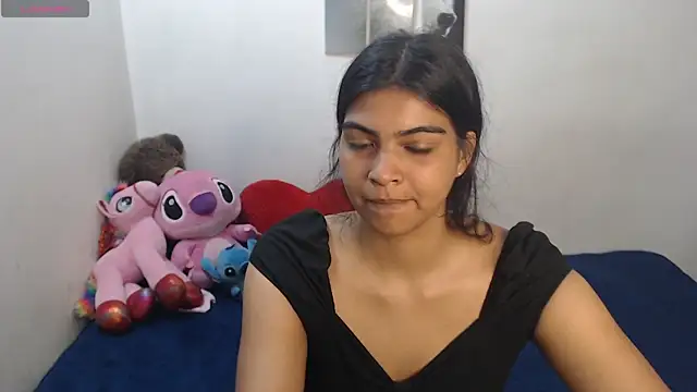 Snapshot of Pocahontas_Princess_ chatting on 05-13-26, 02:35 Pocahontas Princess online show from 05-13-26, 02:35
