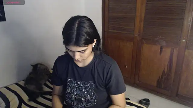 Pocahontas Princess  online show from 12-15-25, 05:35