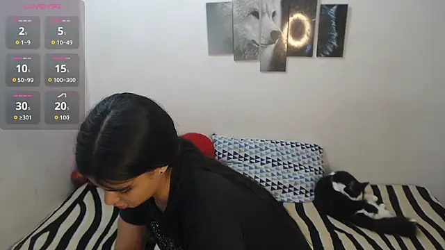 Pocahontas Princess  online show from 11-13-25, 04:00