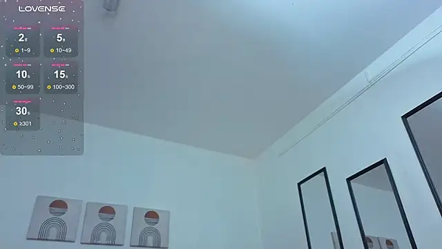 selena castillo online show from 10-30-25, 12:25