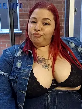 selena castillo online show from 10-12-25, 05:47