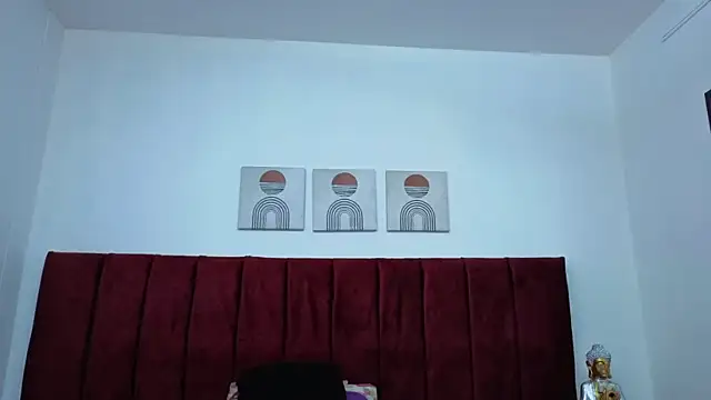 selena castillo online show from 01-15-26, 12:30