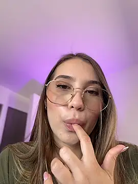 SophieRaily  online show from 11-14-25, 06:44