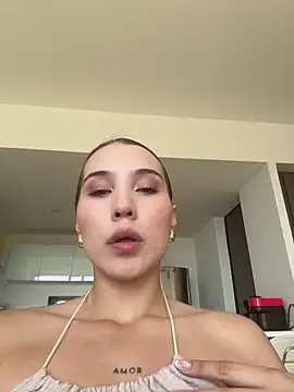 SophieRaily  online show from 10-29-25, 07:02