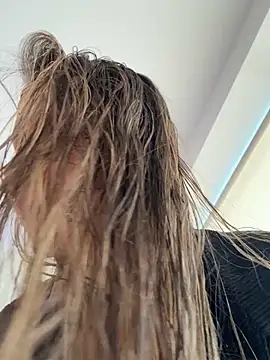 SophieRaily  online show from 02-21-25, 02:06