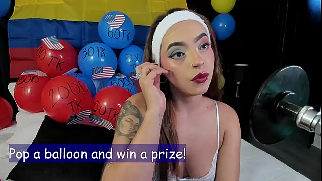 MiiaaMoonroee online show from 07-04-26, 09:41